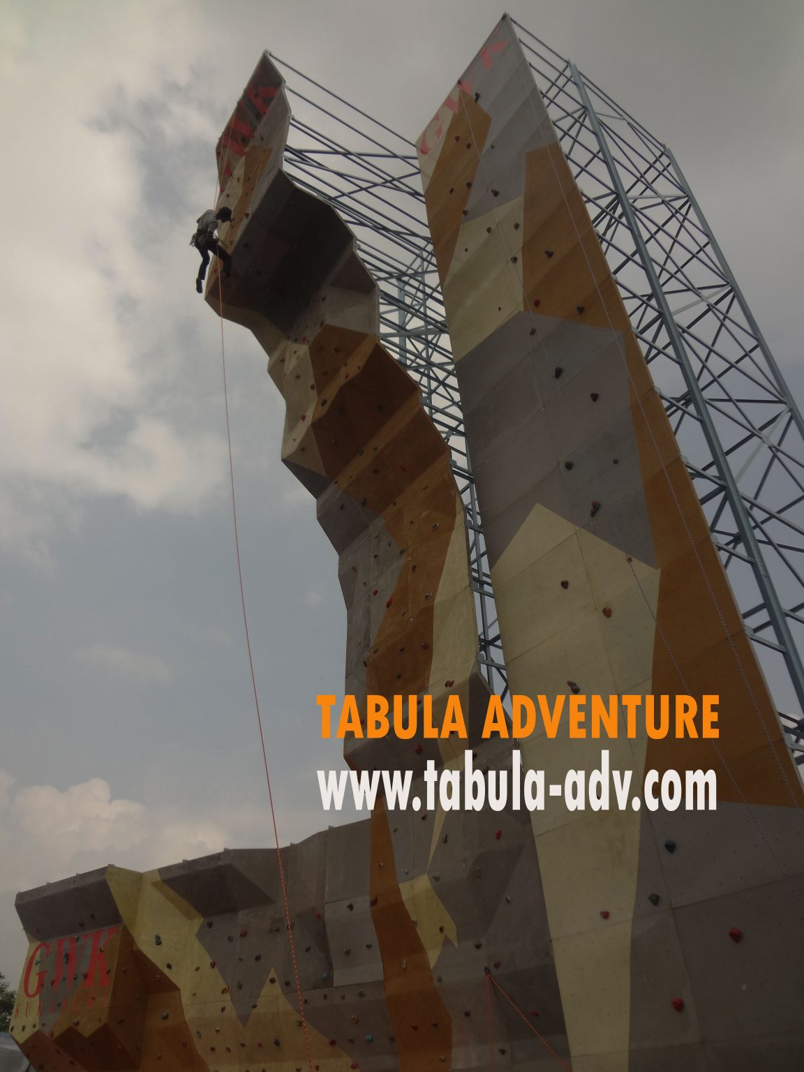 Pembangunan Climbing Wall - Tabula Adventure